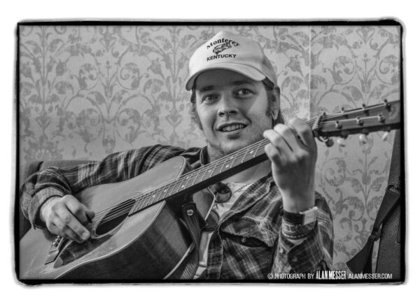 BILLY STRINGS